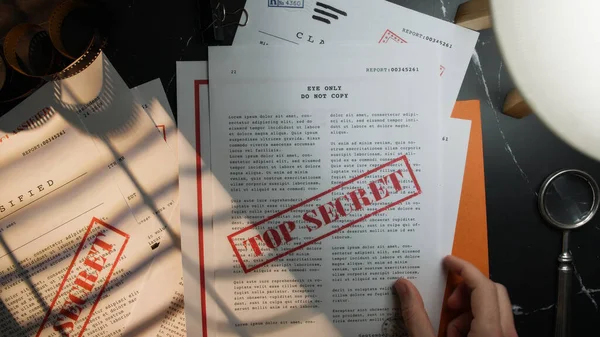 Intelijen Menemukan Dicuri Dan Dokumen Rahasia — Stok Foto