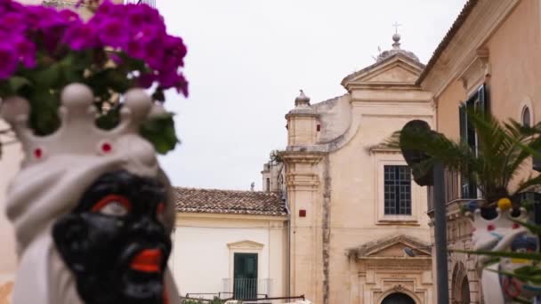 Chefe Moro Sicília Perto Igreja Típica — Vídeo de Stock