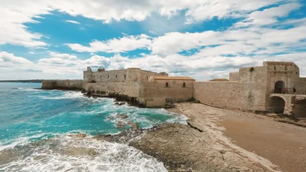 Zamek Siracusa Miasto Meniace Włoszech Widok Zamek Malowniczy Morze Śródziemne — Wideo stockowe