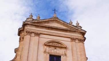 Sicilya 'nın Ispica şehrinde Santa Maria Maggiore Bazilikası