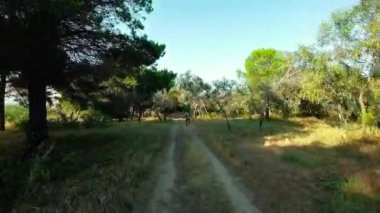 Askerler Sokakta Kaçtı.