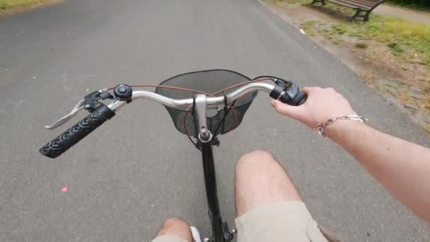 Biciklizés Roma Parkokban — Stock videók
