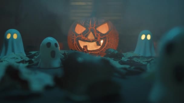 Zucca Halloween Con Lampi Lampeggianti Fantasmi — Video Stock