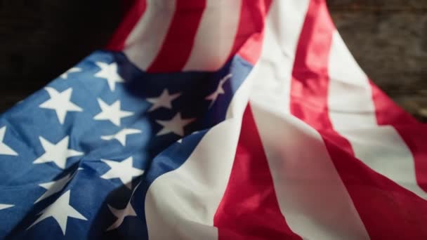 Usa Flagge Von Fensterlicht Angezündet — Stockvideo