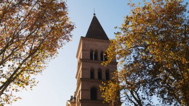 Roma 'daki mavi gökyüzü yıkılıyor. .