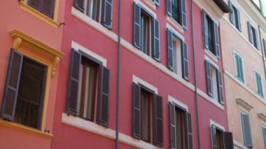 Roma 'daki ev binaları için şehir mimarisi.