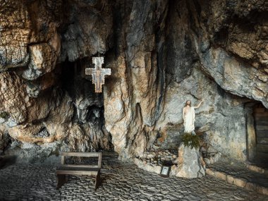 Mağaranın içindeki Antik Hıristiyan Şapeli .