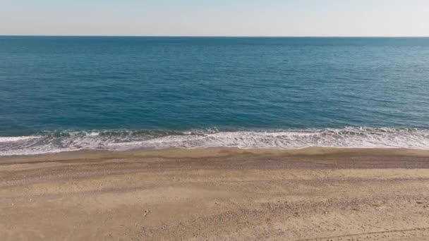 Sisilian Valtameren Rannikko Aallot Ranta — kuvapankkivideo