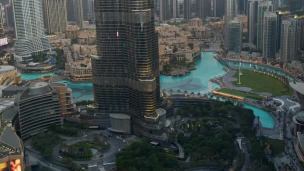 Burj Khalifa Fountain Square Dubaissa — kuvapankkivideo