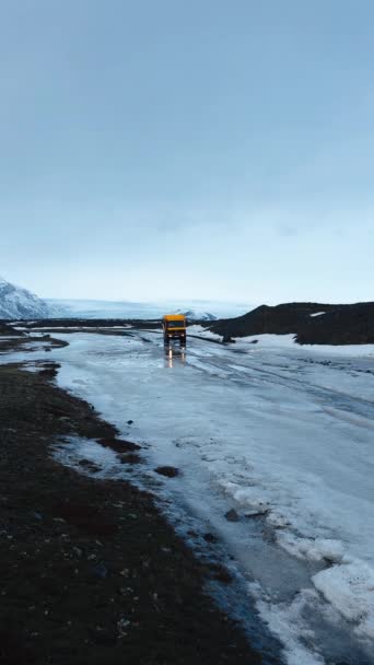 Oranssi Bussi Islannissa Street — kuvapankkivideo