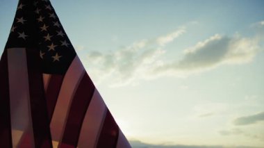 Amerika Birleşik Devletleri Anma Günü Kutlamalarında Gökyüzünde Gün Batımında.