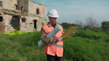 Bir proje hakkında Dışarıdaki Yazma ve Çizim Notlarını Oluşturur . 