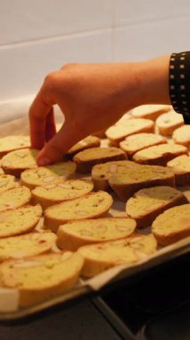 Tipik İtalyan Cantucci Tatlıları Hazırlanıyor.