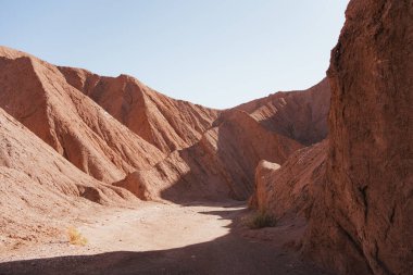 San Pedro de Atacama, Şili 'deki Quebrada de Chulakao' da yürüyüş manzarası