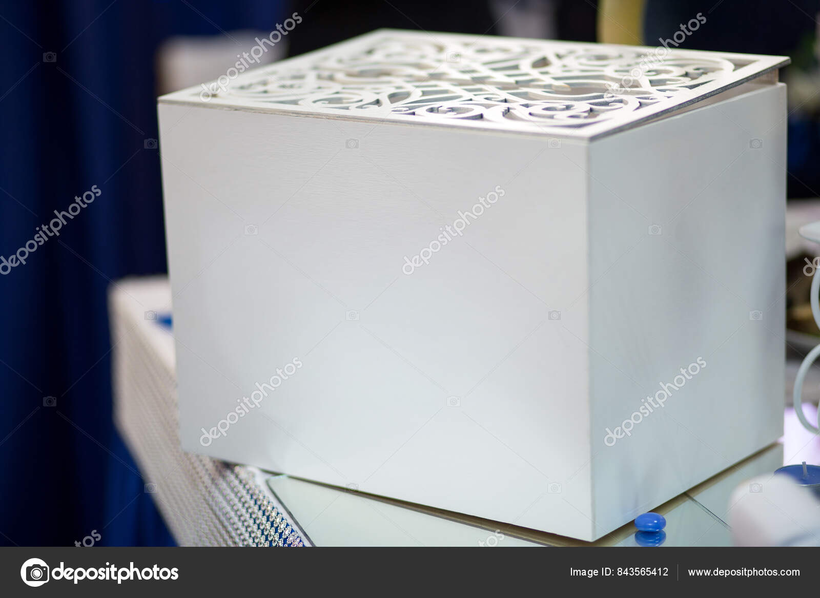 Imágenes de Caja de corte láser libres de derechos | DepositPhotos, image size:1600x1167