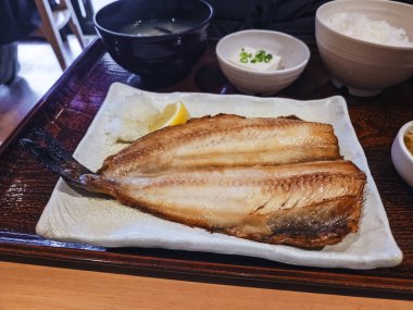 Shima Hokke uskumru balığı Japon yemek takımı.