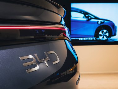 Otomotiv otomotiv otomobil markası Çin markası Sakai, Japonya - 9 Temmuz 2025