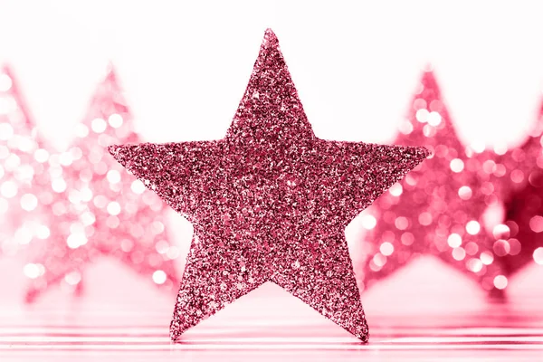 Текстурированные Блестящие Красные Звезды Белом Фоне Демонстрация Viva Magenta Модный — стоковое фото