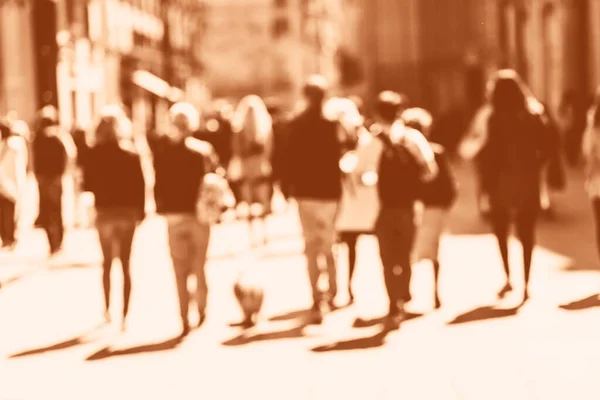 Blurbeige Multitud Personas Caminando Ciudad Con Edificios Fondo Demostración Color Fotos de stock libres de derechos