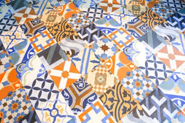 Modern tarzda fayans zemin dekorasyonunun renkli soyut desen arka planı, yüksek açı görünümü