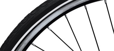 Beyaz arkaplanda izole edilmiş siyah beyaz bisiklet tekerleği