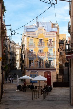 Tarragona 'daki eski kasaba sokağı, Katalonya, İspanya