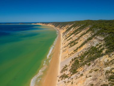 Queensland, Avustralya 'daki Gökkuşağı Sahili' nin havadan görünüşü