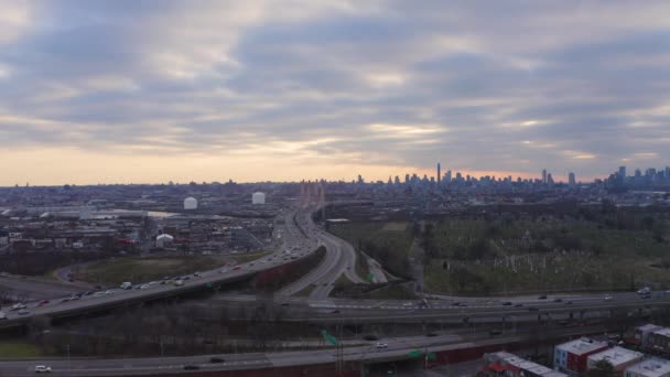 Vista Aérea Del Horizonte Manhattan Brooklyn Desde Queens Día Invierno — Vídeos de Stock