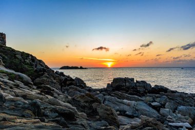 Sardunya açıklarında gün batımı