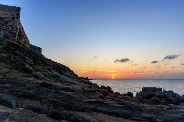 Sardunya açıklarında gün batımı
