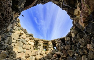 Su Nuraxi Barumini, Sardunya, İtalya 'da nurajik bir arkeolojik sitedir.