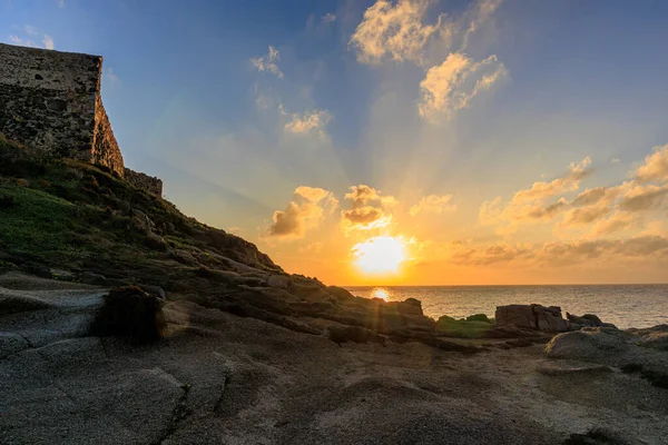 Sardunya açıklarında gün batımı