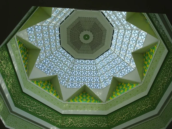 Cyberjaya Malaysia Lipiec 2017 Dekoracja Wnętrz Głównej Kopuły Masjid Raja — Zdjęcie stockowe