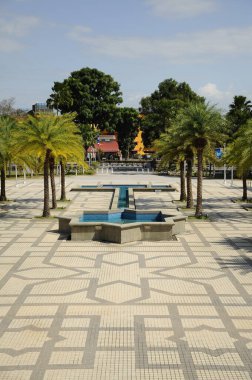 KEDAH, MALAYSIA -13 Ocak 2014: El Buhari Camii Alor Setar, Kedah, Malezya. Cami tasarımı İran 'daki camilerin tasarımına dayanıyordu..