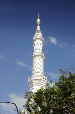 KEDAH, MALAYSIA -13 Ocak 2014: El Buhari Camii Alor Setar, Kedah, Malezya. Cami tasarımı İran 'daki camilerin tasarımına dayanıyordu..