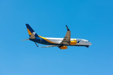 Boryspil, Ukrayna - 24 Ağustos 2019: Ukrayna 'nın Ukrayna Azur Havaalanı' ndan kalkan Boeing 737-UTQ uçağı