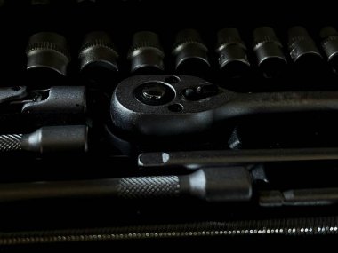 Toolbox with instruments in the low exposure technic