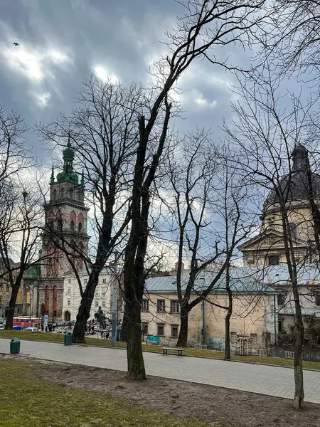 Gamla Stan Lviv Arkitektur Sommarsäsongen — Stockfoto