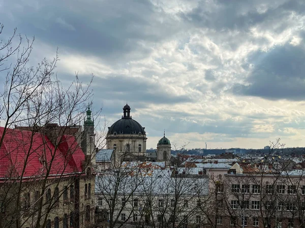 Gamla Stan Lviv Arkitektur Sommarsäsongen — Stockfoto