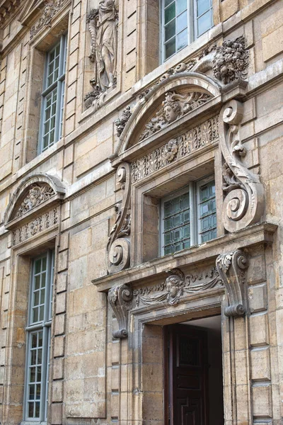 Facade Old Parisian Stoned Mansion Hotel Sully — Stock Photo, Image