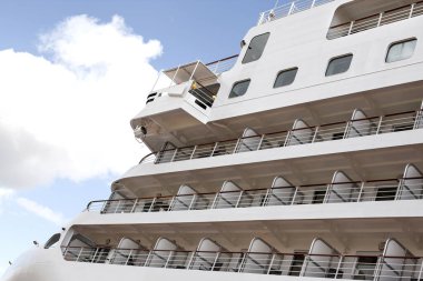 Bir yolcu gemisindeki yolcu kabinleri.