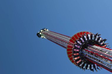 Funfai 'de baş döndürücü bir eğlence.