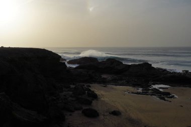 Tenerife adasında, kanarya adalarında gün batımı. İspanya