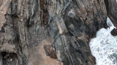 Beton adasının dağlarındaki güzel manzara.