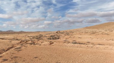 İsrail 'in kuzeyindeki çöl manzarası.