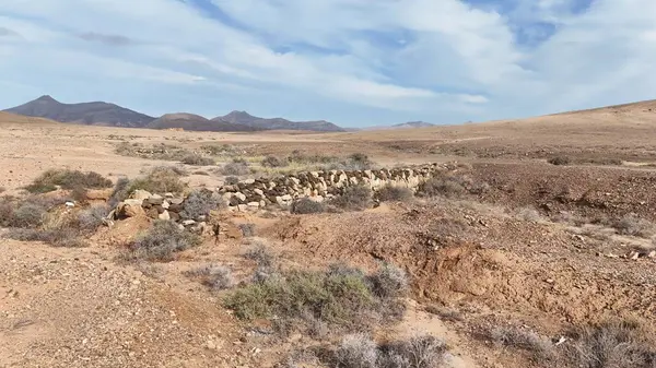 İsrail 'in kuzeyindeki ölü denizin güzel manzarası.