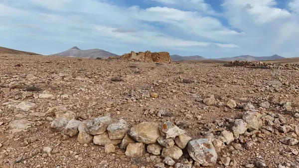Dağların güzel manzarası