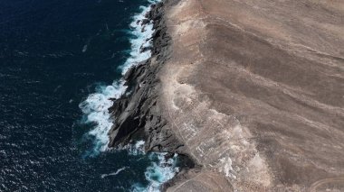İsrail 'in kuzeyindeki Akdeniz sahilinin havadan görünüşü.