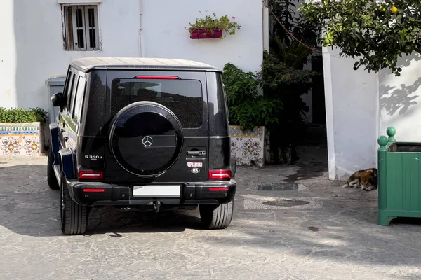 Czarny Mercedes Amg G63 Zaparkowany Ulicy — Zdjęcie stockowe