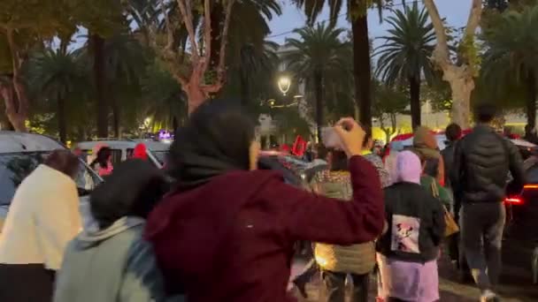 Fanii Marocani Steaguri Care Blochează Drumurile După Victoria Echipei Naționale — Videoclip de stoc